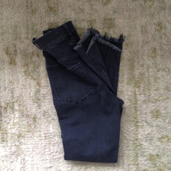 Ankle Jeans